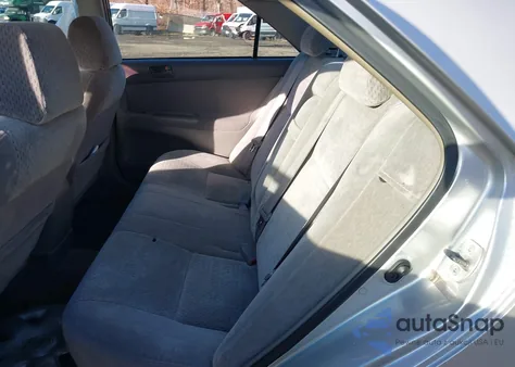 2002 Toyota Camry Le из США, поврежденный, VIN 4T1BE32K82U549964